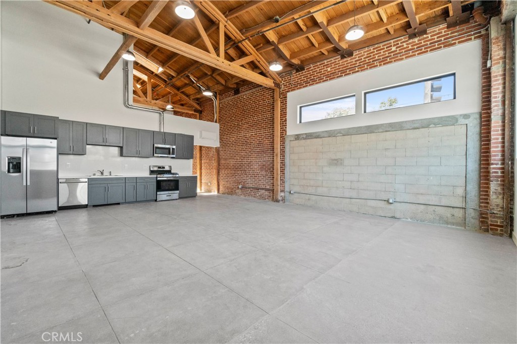 1901 S Pacific Avenue #1