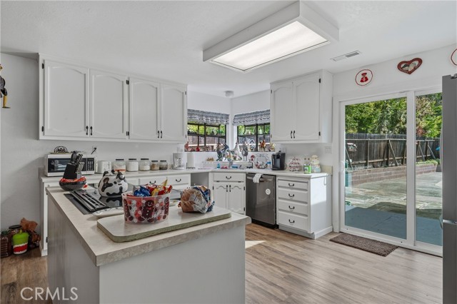 Detail Gallery Image 16 of 52 For 6802 Doris Circle, Lucerne,  CA 95458 - 3 Beds | 2 Baths