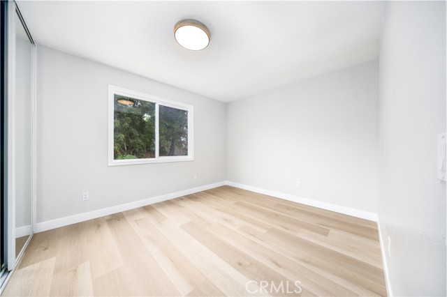 Image 20 of 42 For 621 Foxhaven Place