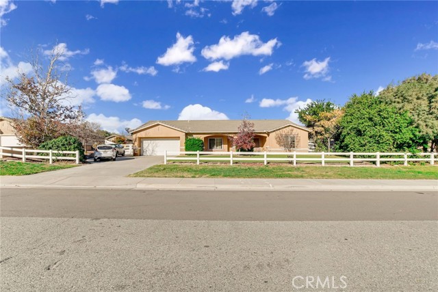 Detail Gallery Image 2 of 64 For 1075 Charles St, Banning,  CA 92220 - 5 Beds | 3 Baths