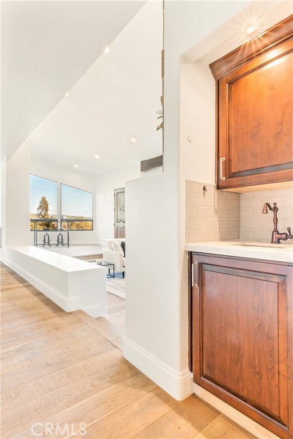 E9f515ec 4954 4038 Bebc 095f1cc371d8