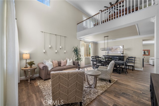 Detail Gallery Image 4 of 44 For 25722 Hood Way, Stevenson Ranch,  CA 91381 - 5 Beds | 4 Baths
