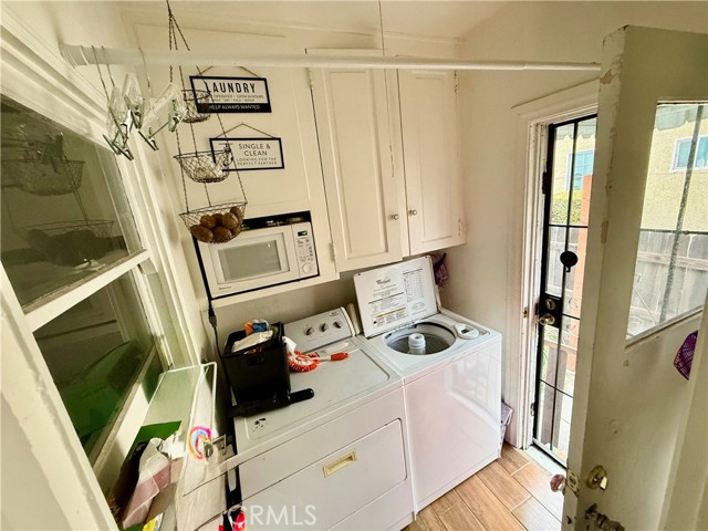 Detail Gallery Image 24 of 30 For 79 N Berkeley, Pasadena,  CA 91107 - 4 Beds | 2 Baths