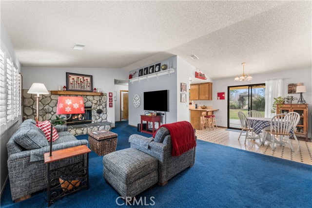 Detail Gallery Image 6 of 42 For 41038 171st, Lancaster,  CA 93535 - 3 Beds | 2 Baths