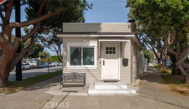 Detail Gallery Image 4 of 38 For 318 S Francisca Ave, Redondo Beach,  CA 90277 - 1 Beds | 2 Baths