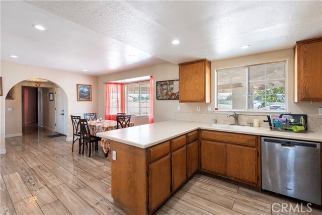 Detail Gallery Image 10 of 20 For 11025 Sonora Rd, Phelan,  CA 92371 - 4 Beds | 2 Baths