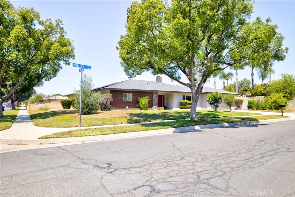 1140 N Belden