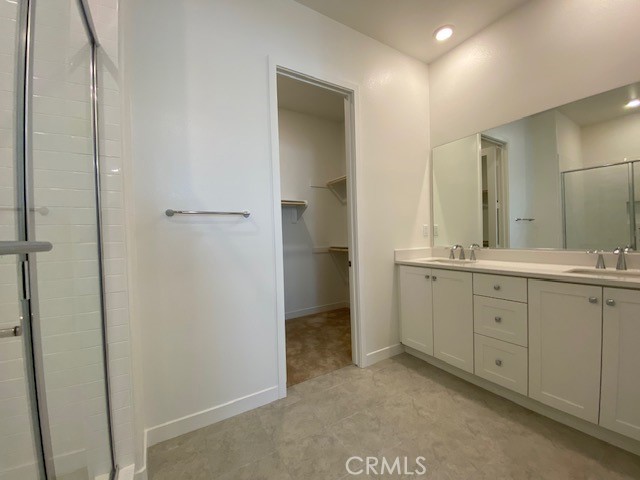 https://media.crmls.org/medias/e9f7412a-2fd9-4787-a601-cfc755a7069b.jpg?preset=X-Large