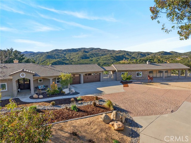 Detail Gallery Image 4 of 75 For 37527 La Encina Cir, Murrieta,  CA 92562 - 4 Beds | 3/1 Baths