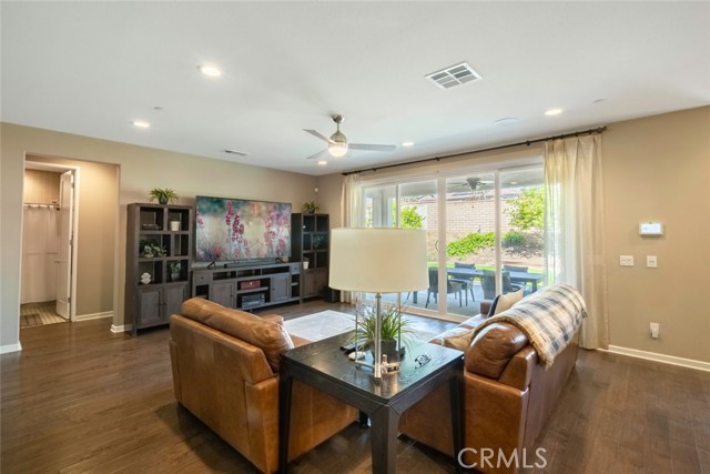 Detail Gallery Image 3 of 21 For 24524 Division Dr, Menifee,  CA 92584 - 5 Beds | 3 Baths