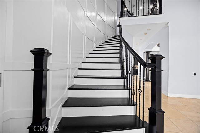 Detail Gallery Image 12 of 58 For 29061 Lupin Pl, Canyon Lake,  CA 92587 - 5 Beds | 3/1 Baths