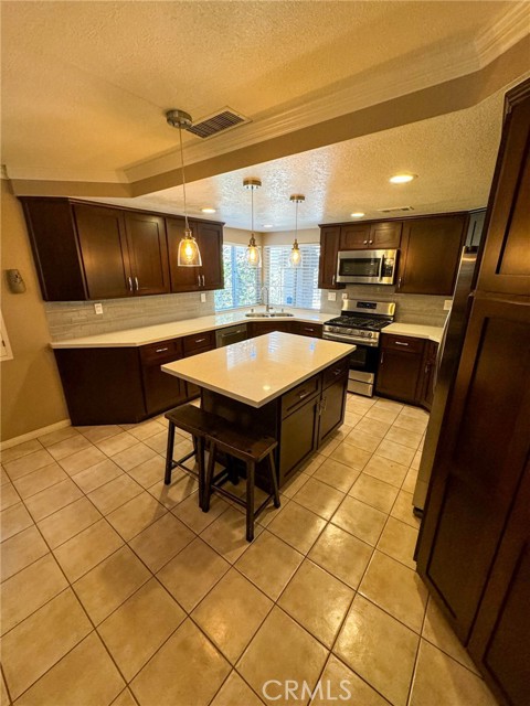 Detail Gallery Image 7 of 31 For 39825 Western Jay Way, Murrieta,  CA 92562 - 3 Beds | 2/1 Baths