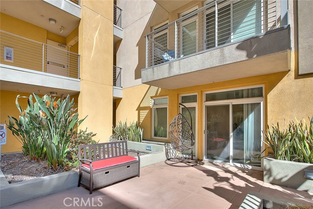 Detail Gallery Image 6 of 50 For 250 N First St #337,  Burbank,  CA 91502 - 1 Beds | 1 Baths