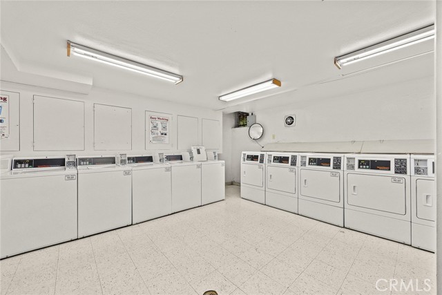 Detail Gallery Image 28 of 44 For 360 S Euclid Ave #219,  Pasadena,  CA 91101 - 2 Beds | 2 Baths