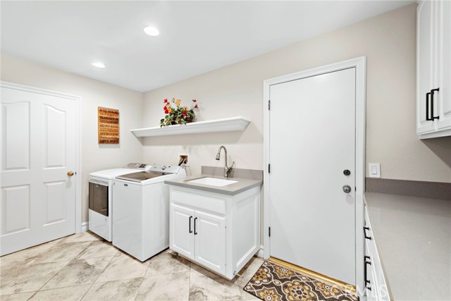 Detail Gallery Image 27 of 61 For 25472 Rapid Falls Rd, Laguna Hills,  CA 92653 - 4 Beds | 3/1 Baths