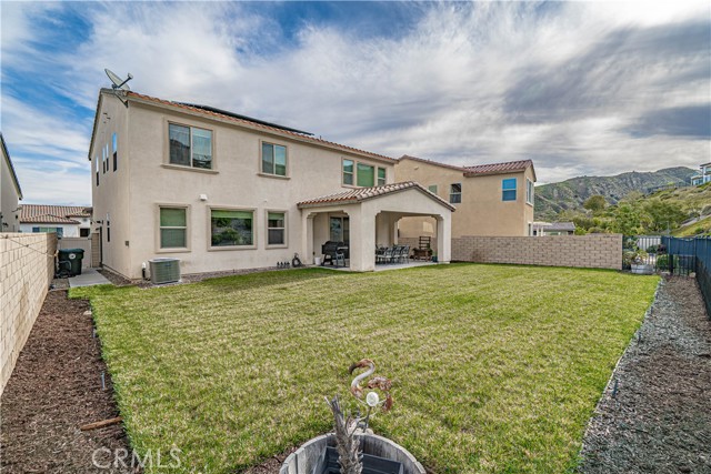 Detail Gallery Image 44 of 59 For 18642 Cedar Crest Dr, Canyon Country,  CA 91387 - 4 Beds | 3 Baths