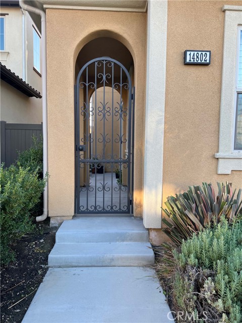 Detail Gallery Image 2 of 19 For 14802 Harmony Ln, Westminster,  CA 92683 - 4 Beds | 3 Baths