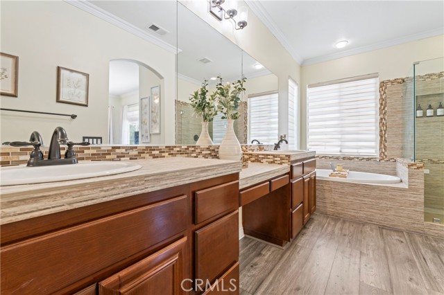 28549 Oakhurst, Temecula CA: https://media.crmls.org/medias/e9fb5bdc-6d5a-431f-9d06-768734179db9.jpg