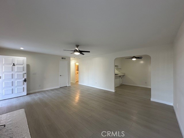 Detail Gallery Image 13 of 30 For 17061 Grove Cir a,  Huntington Beach,  CA 92647 - 3 Beds | 2 Baths