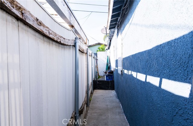 Detail Gallery Image 11 of 30 For 2121 E Shauer, Compton,  CA 90222 - 4 Beds | 2 Baths