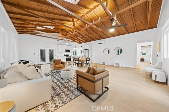 Detail Gallery Image 18 of 22 For 1810 32nd St, San Diego,  CA 92102 - 4 Beds | 3 Baths