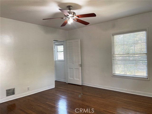 1420 Pasqualito Drive, San Marino CA: https://media.crmls.org/medias/e9fdb624-5006-4404-858f-f0ab885537b7.jpg
