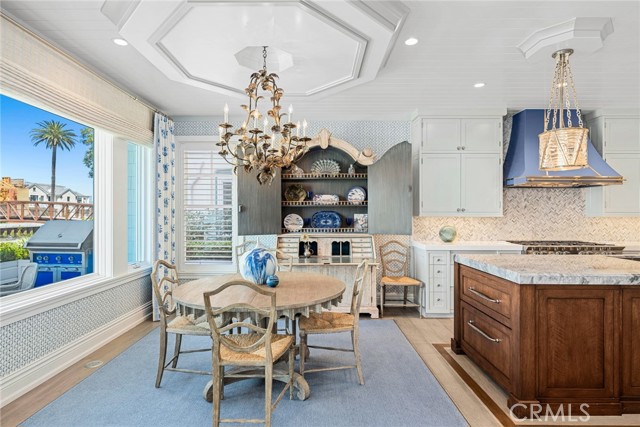 Detail Gallery Image 9 of 48 For 505 W Edgewater Ave, Newport Beach,  CA 92661 - 4 Beds | 4/1 Baths