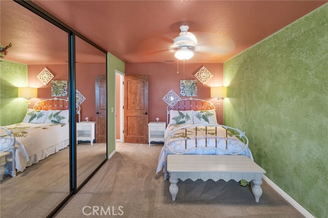 6375 Arrowhead Lake Road, Hesperia CA: https://media.crmls.org/medias/e9fe1596-addd-475e-86a7-de11945ade7e.jpg