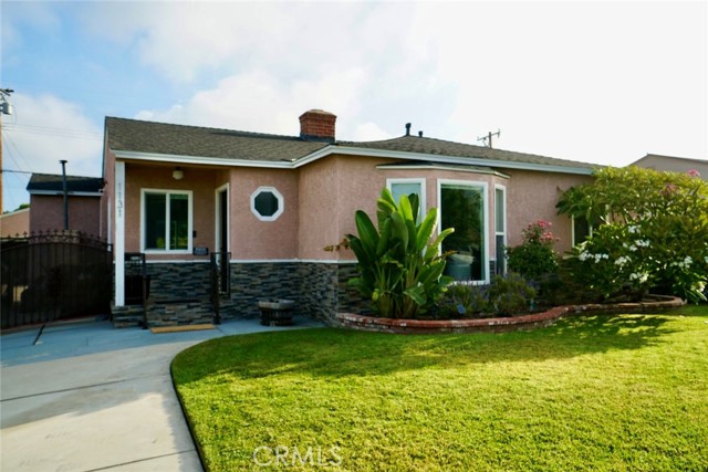Detail Gallery Image 2 of 31 For 1131 E Larkwood, West Covina,  CA 91790 - 3 Beds | 2 Baths