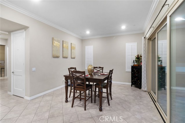 Detail Gallery Image 13 of 42 For 2437 Sierra Bella Dr, Corona,  CA 92882 - 5 Beds | 4/1 Baths