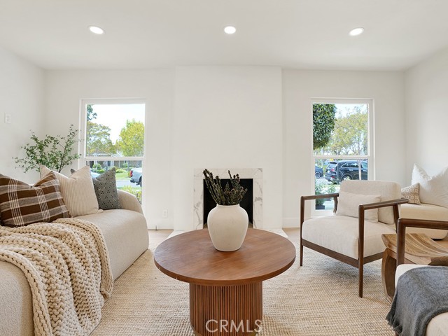 3212 Sunnywood Drive, Fullerton CA: https://media.crmls.org/medias/e9fe7b98-a340-4c2b-81cc-a545e47b10be.jpg
