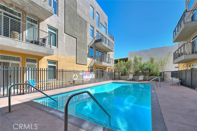 Detail Gallery Image 7 of 50 For 250 N First St #337,  Burbank,  CA 91502 - 1 Beds | 1 Baths