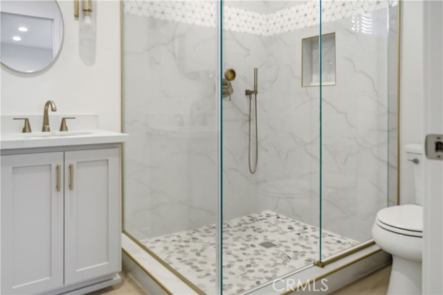 Detail Gallery Image 20 of 36 For 215 E 2nd St a,  San Dimas,  CA 91773 - 2 Beds | 2 Baths