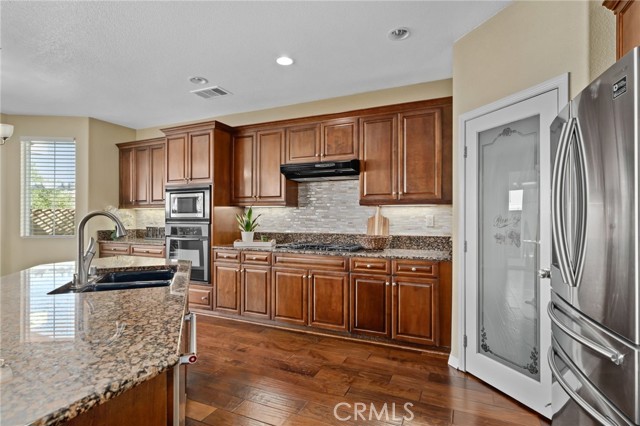 Detail Gallery Image 19 of 45 For 5073 Snowberry Dr, Fontana,  CA 92336 - 5 Beds | 4/1 Baths