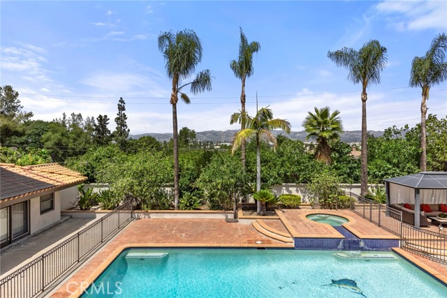 417 W Las Palmas Drive, Fullerton CA: https://media.crmls.org/medias/e9ffab5d-6b0a-4c8a-8dc0-ce1ac435b799.jpg