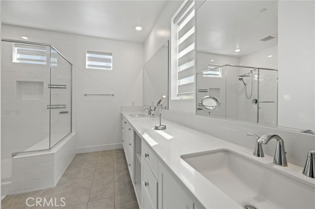 Detail Gallery Image 33 of 57 For 236 Yerba, Irvine,  CA 92618 - 4 Beds | 3/1 Baths