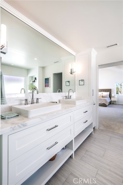 1720 Oak Avenue, Manhattan Beach, California 90266, 4 Bedrooms Bedrooms, ,4 BathroomsBathrooms,Residential,Sold,Oak,SB22020693