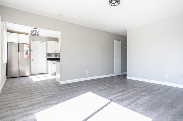 2008 Sequoia Drive, Barstow CA: https://media.crmls.org/medias/ea01d7d8-3c47-4591-8e8d-7186cef58da4.jpg