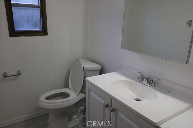 Detail Gallery Image 7 of 20 For 10711 Sherman Grove #36,  Sunland,  CA 91040 - 2 Beds | 1/1 Baths