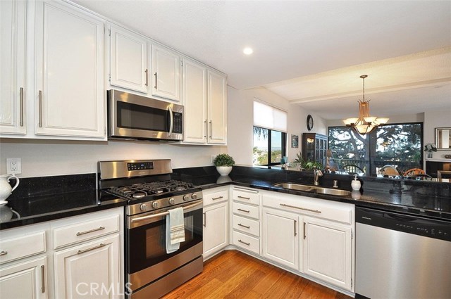 220 Prospect Avenue, Redondo Beach, California 90277, 2 Bedrooms Bedrooms, ,1 BathroomBathrooms,Residential,Sold,Prospect,PV17010237