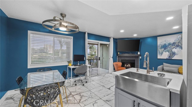 Detail Gallery Image 10 of 37 For 2552 Avenida Del Vista #103,  Corona,  CA 92882 - 1 Beds | 1 Baths