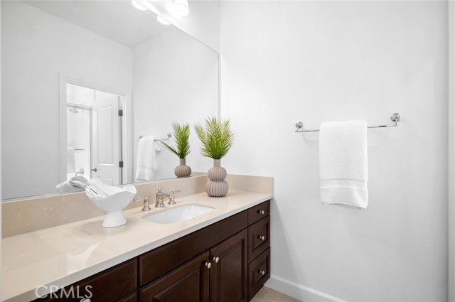 Detail Gallery Image 26 of 28 For 52 Acorn Glen, Irvine,  CA 92620 - 4 Beds | 3/1 Baths