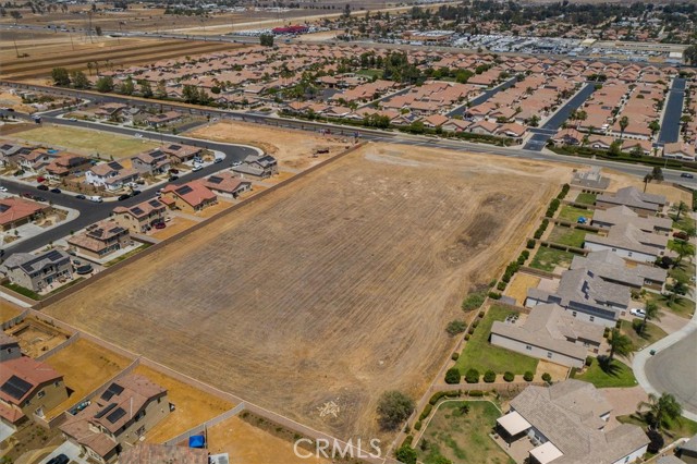 1246 Barnett, Menifee CA: https://media.crmls.org/medias/ea03ffe6-d2be-48f6-baff-9bb641cd3182.jpg
