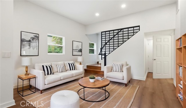537 Cypress photo 28