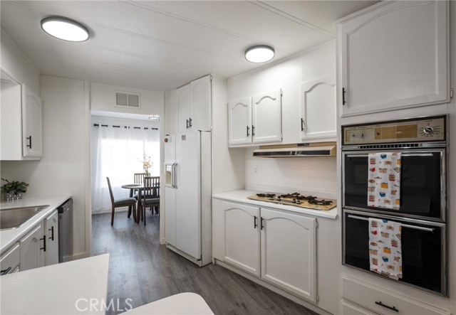 Detail Gallery Image 8 of 51 For 1065 Lomita Blvd #49,  Harbor City,  CA 90710 - 2 Beds | 2 Baths