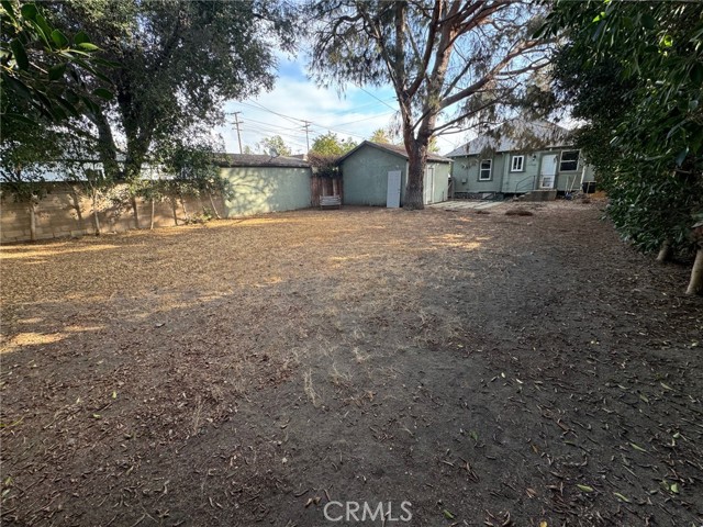1355 N Gordon Street, Pomona CA: https://media.crmls.org/medias/ea0522ff-bcc4-4a68-bcda-0ab9e885a12b.jpg