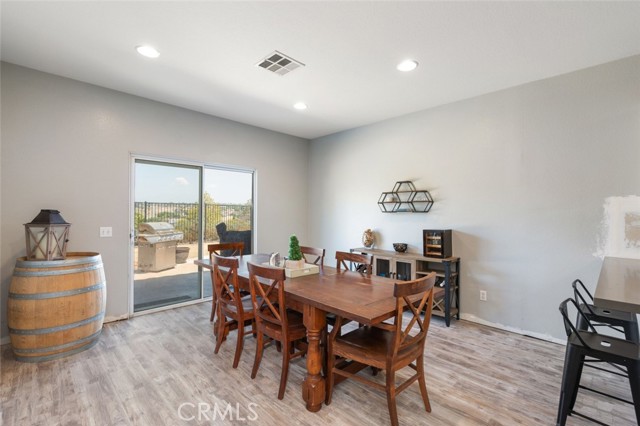 33192 Vermont Road, Temecula CA: https://media.crmls.org/medias/ea054d32-d235-4296-a577-ff5c5fee3c6f.jpg