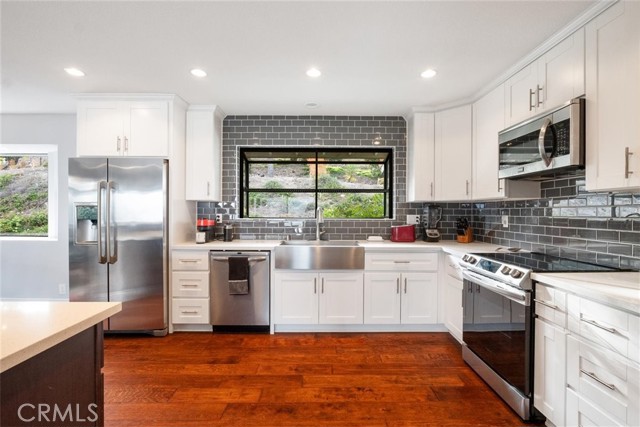 5088 San Jacinto Circle West, Fallbrook CA: https://media.crmls.org/medias/ea055502-51bc-48d1-9221-3e99f36f778e.jpg