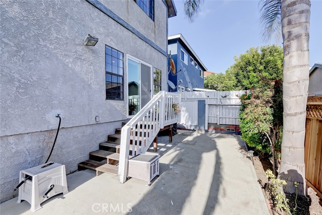 2010 Clark Lane, Redondo Beach, California 90278, 3 Bedrooms Bedrooms, ,2 BathroomsBathrooms,Residential,Sold,Clark Lane,SB22078491