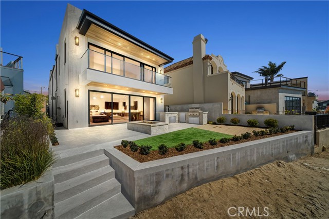 20 Balboa Coves, Newport Beach CA: https://media.crmls.org/medias/ea05d99b-777f-43d6-b33a-1363444c7646.jpg